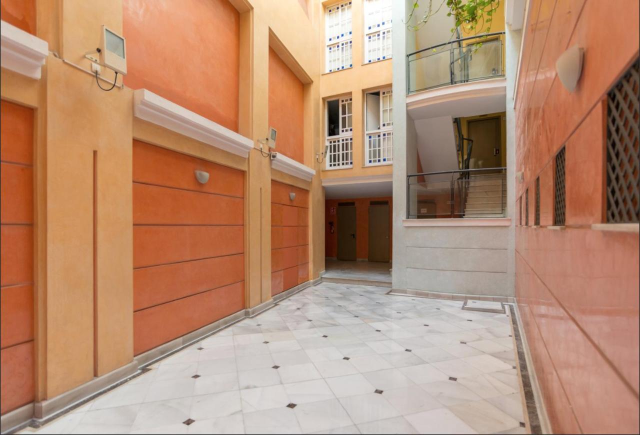 Merced10 Duplex 3H مالقة المظهر الخارجي الصورة